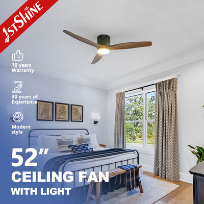 Buon prezzo Luci di ventilatore da soffitto da 52 pollici con motore a corrente continua e lame di legno massello per il soggiorno interno in linea