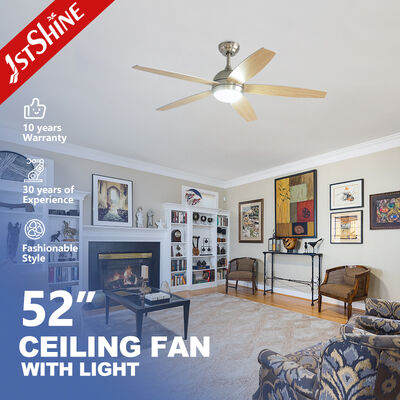 Buon prezzo 52-inch Modern Ceiling Fan with Silent DC Motor and Reversible Airflow - LED Light and Remote Control in linea